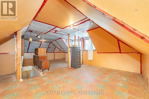 28 Queen Street, Innisfil, ON - Indoor Photo Showing Other Room