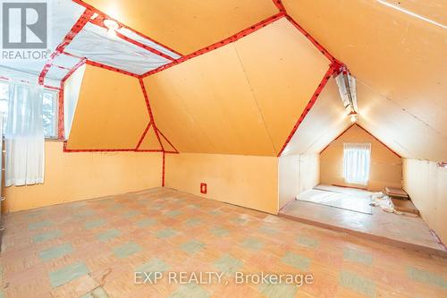 28 Queen Street, Innisfil, ON - Indoor Photo Showing Other Room