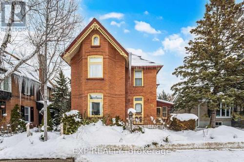 28 Queen Street, Innisfil, ON - Outdoor