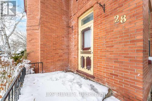 28 Queen Street, Innisfil, ON - Outdoor With Exterior