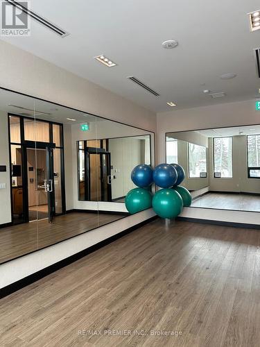 516 - 2501 Saw Whet Boulevard, Oakville, ON - Indoor Photo Showing Other Room