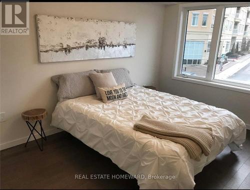 600 Alex Gardner Circle, Aurora, ON - Indoor Photo Showing Bedroom