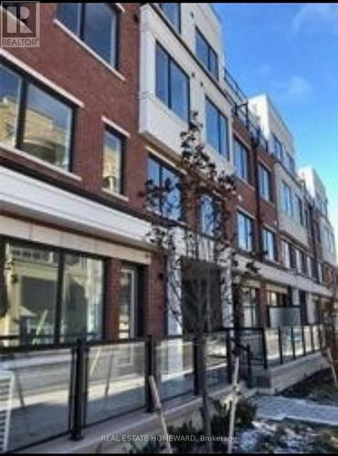 600 Alex Gardner Circle, Aurora, ON - Outdoor