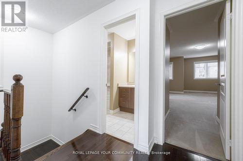 5526 Meadowcrest Avenue, Mississauga, ON - Indoor Photo Showing Other Room