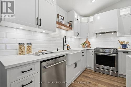2 - 4067 Colonel Talbot Road, London South (South V), ON - Indoor Photo Showing Kitchen With Upgraded Kitchen