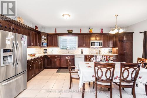 102 Erika Crescent, Hamilton, ON - Indoor Photo Showing Kitchen