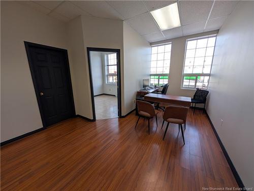 100-2 Main St, Bathurst, NB 