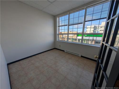 100-2 Main St, Bathurst, NB 