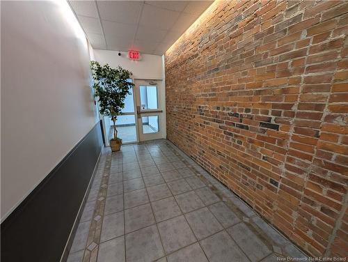 100-2 Main St, Bathurst, NB 