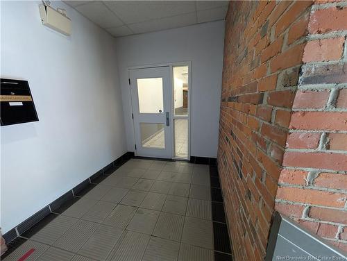 100-2 Main St, Bathurst, NB 