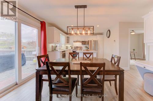 396 Otterbein Road, Kitchener, ON - Indoor Photo Showing Dining Room