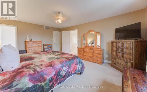 396 Otterbein Road, Kitchener, ON - Indoor Photo Showing Bedroom