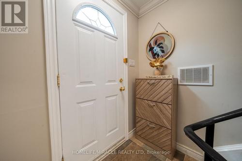 1548 Westminster Place, Burlington, ON - Indoor Photo Showing Other Room