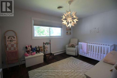 133 Deer Park Circle W, London North (North P), ON 