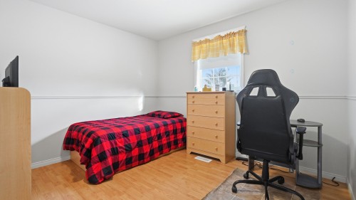 Chambre à coucher - 795 36E Rue, Saint-Georges, QC - Indoor Photo Showing Bedroom