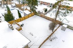 Fantastic neighbourhood convenient for commuters - 