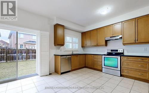 73 Eakin Mill Road, Markham, ON - Indoor Photo Showing Kitchen