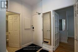 701 - 8 WELLESLEY STREET E  Toronto, ON M4Y 3B2