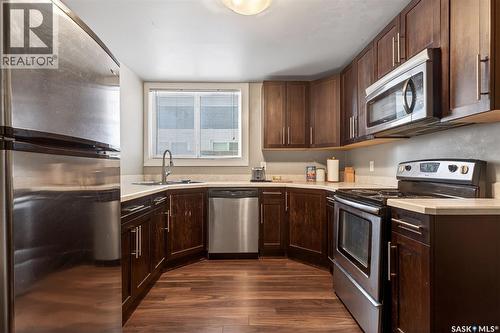 14 125 Froom Crescent, Regina, SK - Indoor Photo Showing Kitchen With Stainless Steel Kitchen