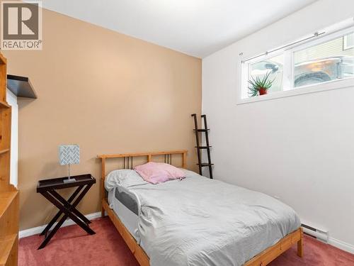 40 Stope Way, Whitehorse, YT - Indoor Photo Showing Bedroom