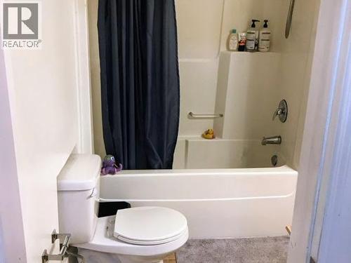 40 Stope Way, Whitehorse, YT - Indoor Photo Showing Bathroom