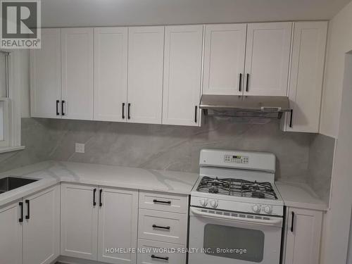 271 Conestoga Avenue, Richmond Hill, ON - Indoor Photo Showing Kitchen
