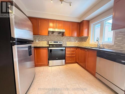 5727 Retreat Street, Mississauga, ON - Indoor Photo Showing Kitchen With Stainless Steel Kitchen