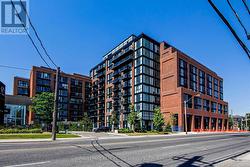 106 - 2300 ST CLAIR AVENUE W  Toronto, ON M6N 1K8