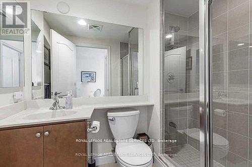 new glass doors in both bathrooms - 402 - 319 Merton Street, Toronto, ON - Indoor Photo Showing Bathroom