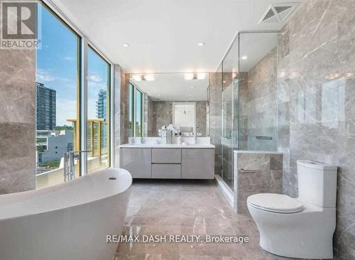 806 - 151 Avenue Road, Toronto, ON - Indoor Photo Showing Bathroom