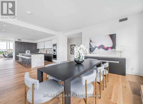 806 - 151 Avenue Road, Toronto, ON - Indoor Photo Showing Dining Room