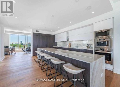 806 - 151 Avenue Road, Toronto, ON - Indoor