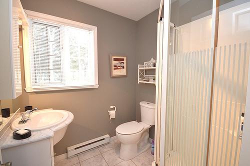 Bathroom - 13134 Ch. Du Lac-Labelle, Labelle, QC - Indoor Photo Showing Bathroom