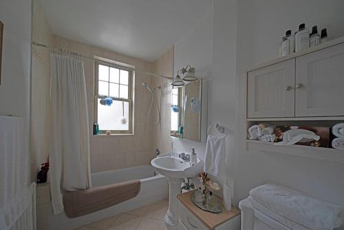 Salle de bains - 7-4330 Rue Sherbrooke O., Westmount, QC - Indoor