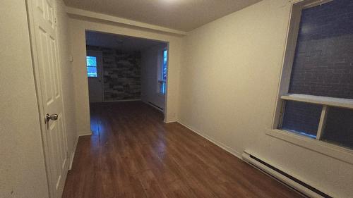 Salon - 1543  - 1557 Av. Champlain, Shawinigan, QC - Indoor Photo Showing Other Room