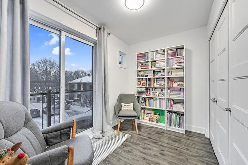 Den - 201-169 Rue St-Georges, Saint-Jean-Sur-Richelieu, QC - Indoor