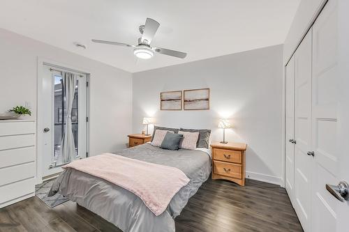 Primary bedroom - 201-169 Rue St-Georges, Saint-Jean-Sur-Richelieu, QC - Indoor Photo Showing Bedroom