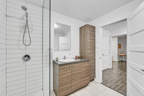 Bathroom - 201-169 Rue St-Georges, Saint-Jean-Sur-Richelieu, QC - Indoor Photo Showing Bathroom