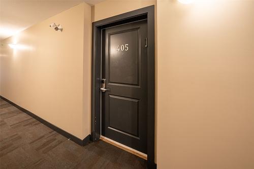 405-3205 Skyview Lane, West Kelowna, BC - Indoor Photo Showing Other Room
