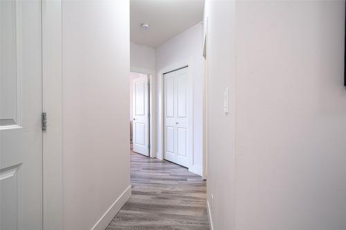 405-3205 Skyview Lane, West Kelowna, BC - Indoor Photo Showing Other Room