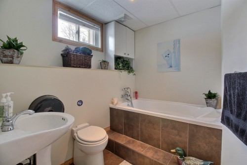 Salle de bains - 30 Ch. Du Domaine-Du-Soleil-Levant, Stanstead - Canton, QC 