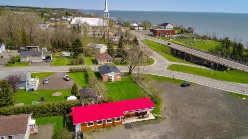 Façade - 15 Rue Des Bouleaux, Caplan, QC - Outdoor With Body Of Water With View