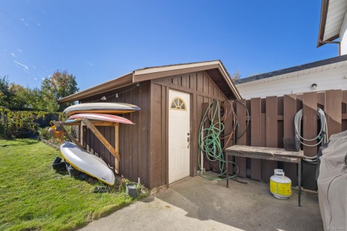 3350 Limerick Rd, Duncan, BC - Outdoor With Exterior