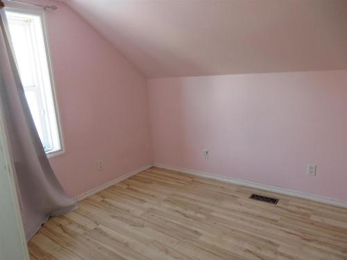 7 Robert Street, Sioux Lookout, ON - Indoor Photo Showing Other Room