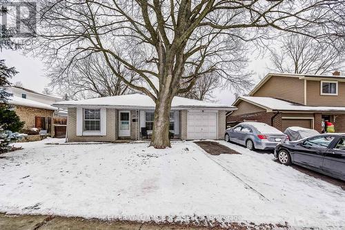 2145 SANDRINGHAM DRIVE  Burlington, ON L7P 1T8