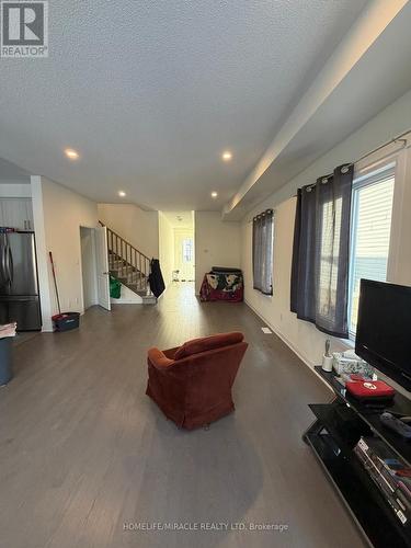 60 Oakmont Drive, Loyalist, ON - Indoor Photo Showing Other Room