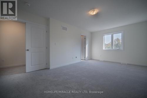 60 Oakmont Drive, Loyalist, ON - Indoor Photo Showing Other Room