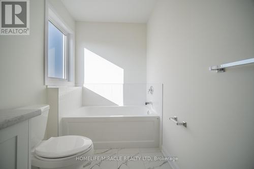 60 Oakmont Drive, Loyalist, ON - Indoor Photo Showing Bathroom