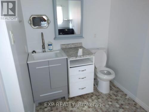 Unit A - 79 Henry Street, Quinte West (Trenton Ward), ON - Indoor Photo Showing Bathroom