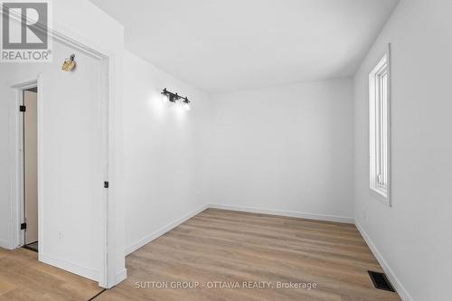 286 Mceachern Crescent, Ottawa, ON - Indoor Photo Showing Other Room